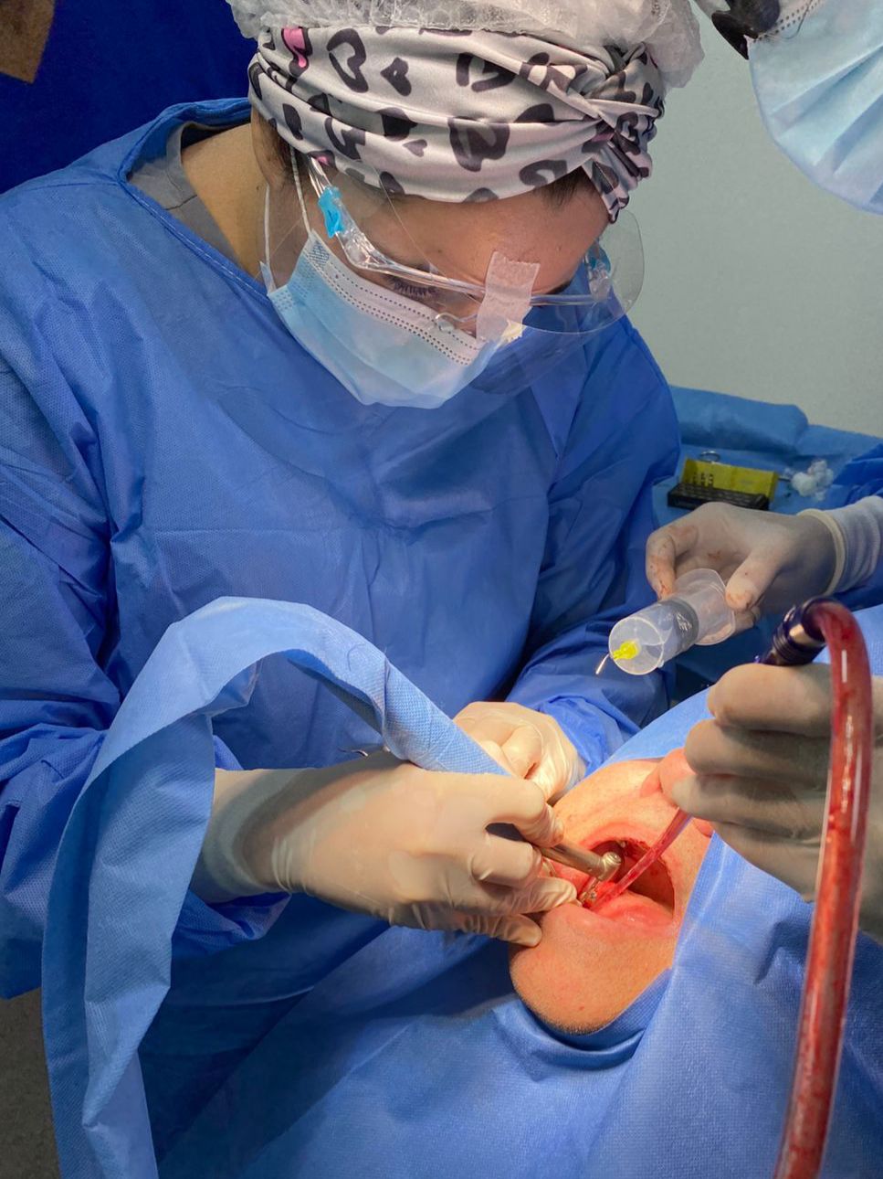 Atención clínica en consultorio